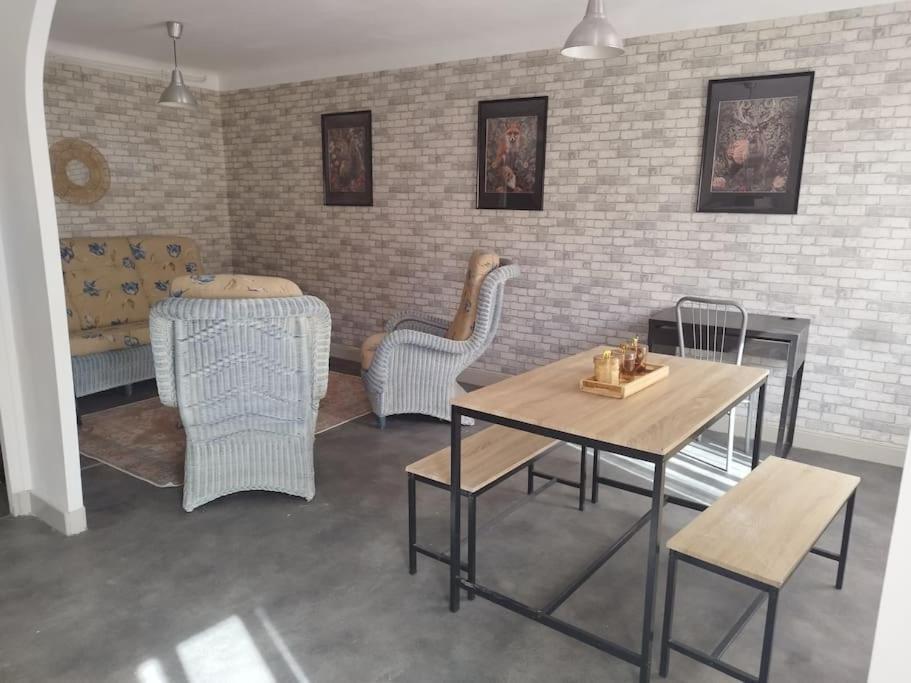 Jolie Maison De Bourg Tout Equipee 10Km D'Ambert Saint-Amant-Roche-Savine Ngoại thất bức ảnh